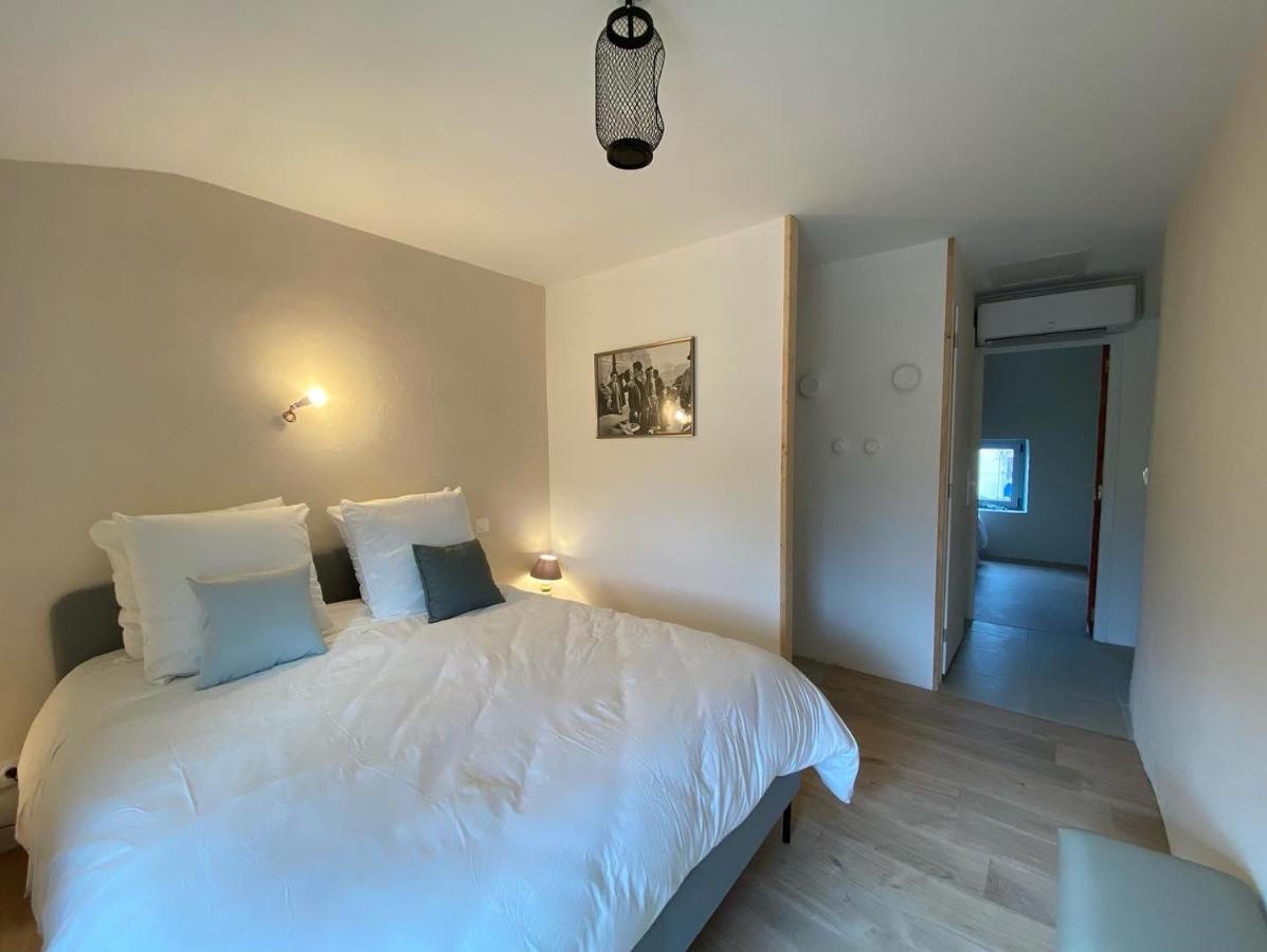 Le Nomade En Provence Bed & Breakfast Bouchet  Екстериор снимка