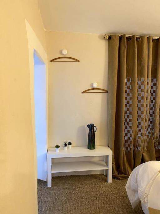Le Nomade En Provence Bed & Breakfast Bouchet  Екстериор снимка