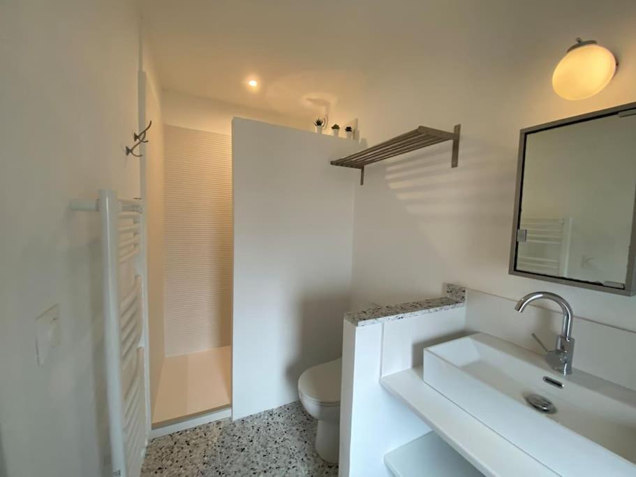 Le Nomade En Provence Bed & Breakfast Bouchet  Екстериор снимка