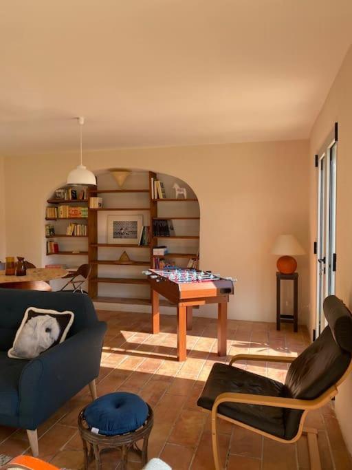 Le Nomade En Provence Bed & Breakfast Bouchet  Екстериор снимка