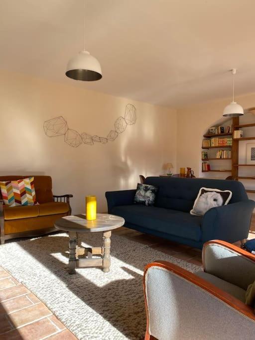 Le Nomade En Provence Bed & Breakfast Bouchet  Екстериор снимка