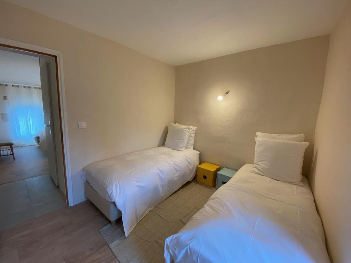 Le Nomade En Provence Bed & Breakfast Bouchet  Екстериор снимка