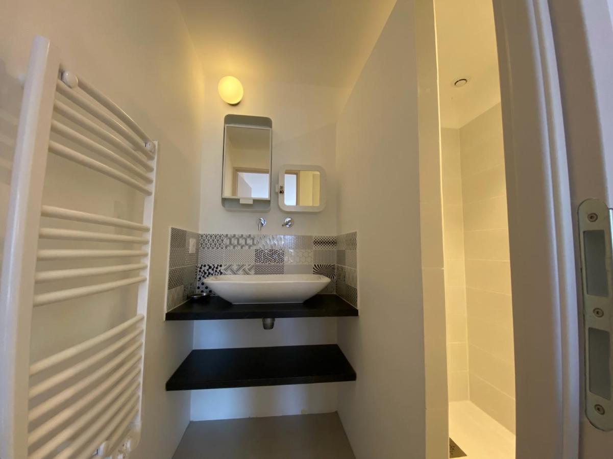 Le Nomade En Provence Bed & Breakfast Bouchet  Екстериор снимка